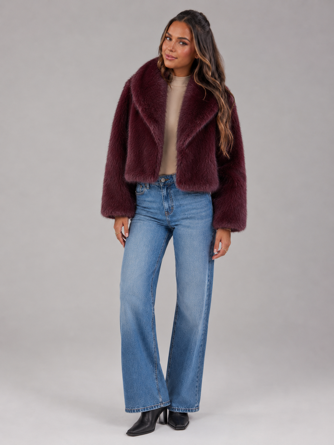 Women's Cropped Faux Fur Jacket