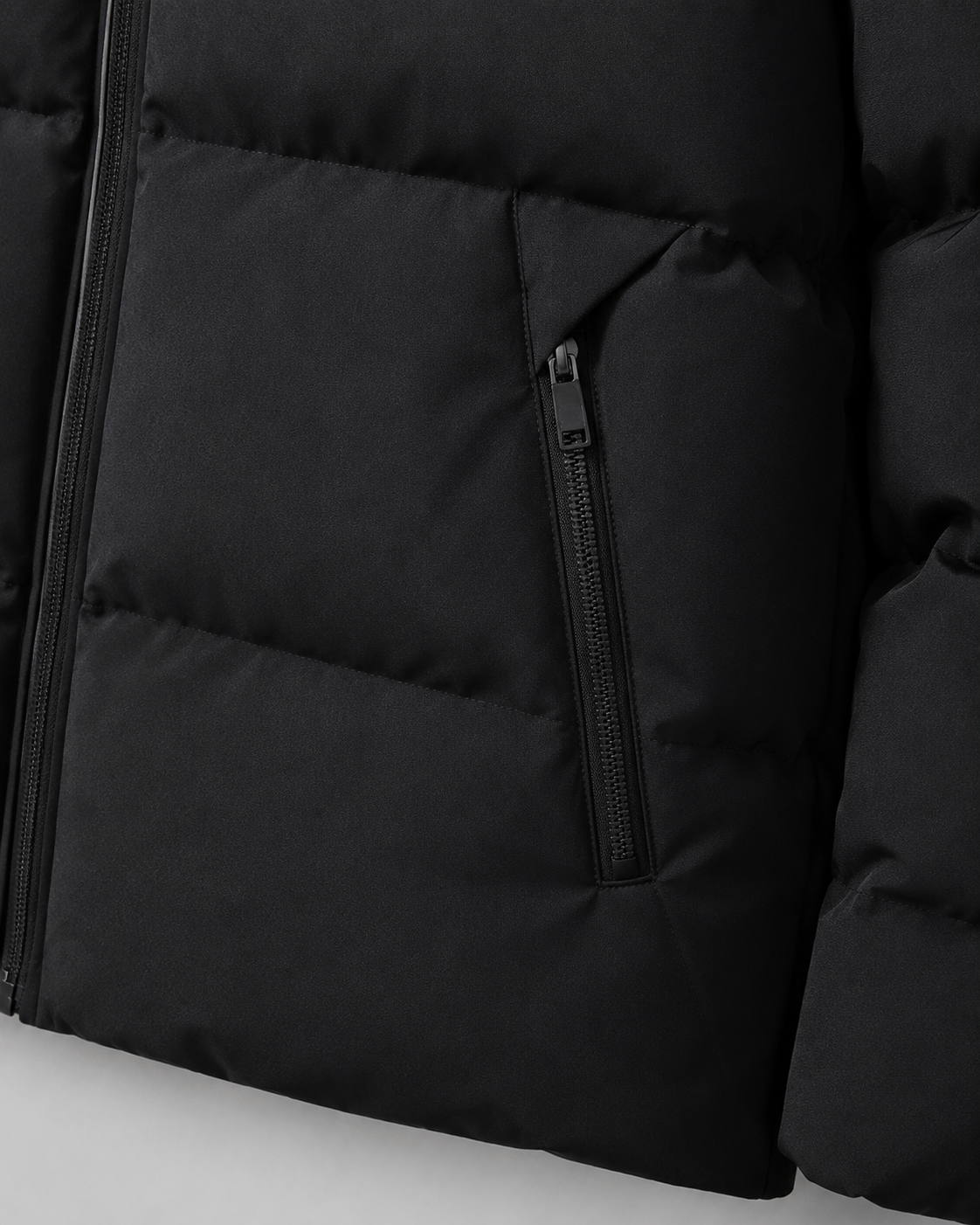 Men's Winter Puffer Jacket With Drawstring Hood & Zip Pockets